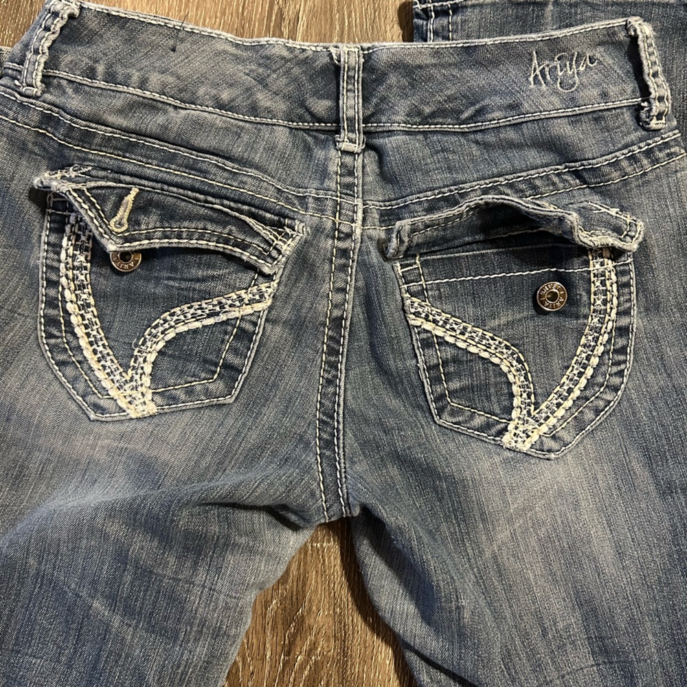 Ariya Jeans